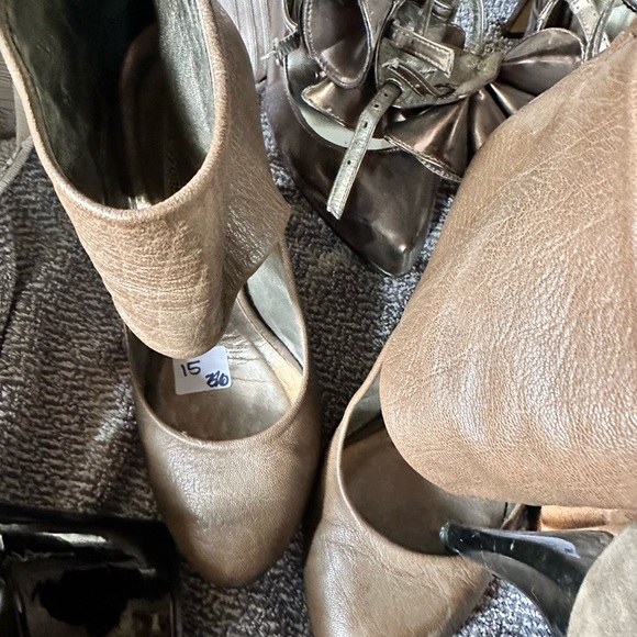 Womens size 5-6 heels & boots : Zara, dollhouse, Nine West. Gently worn - Picture 4 of 11
